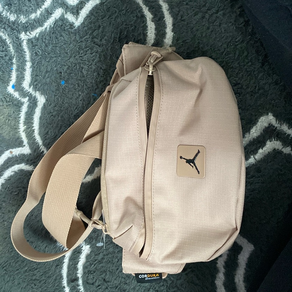 NWT Jordan crossbody/fanny pack